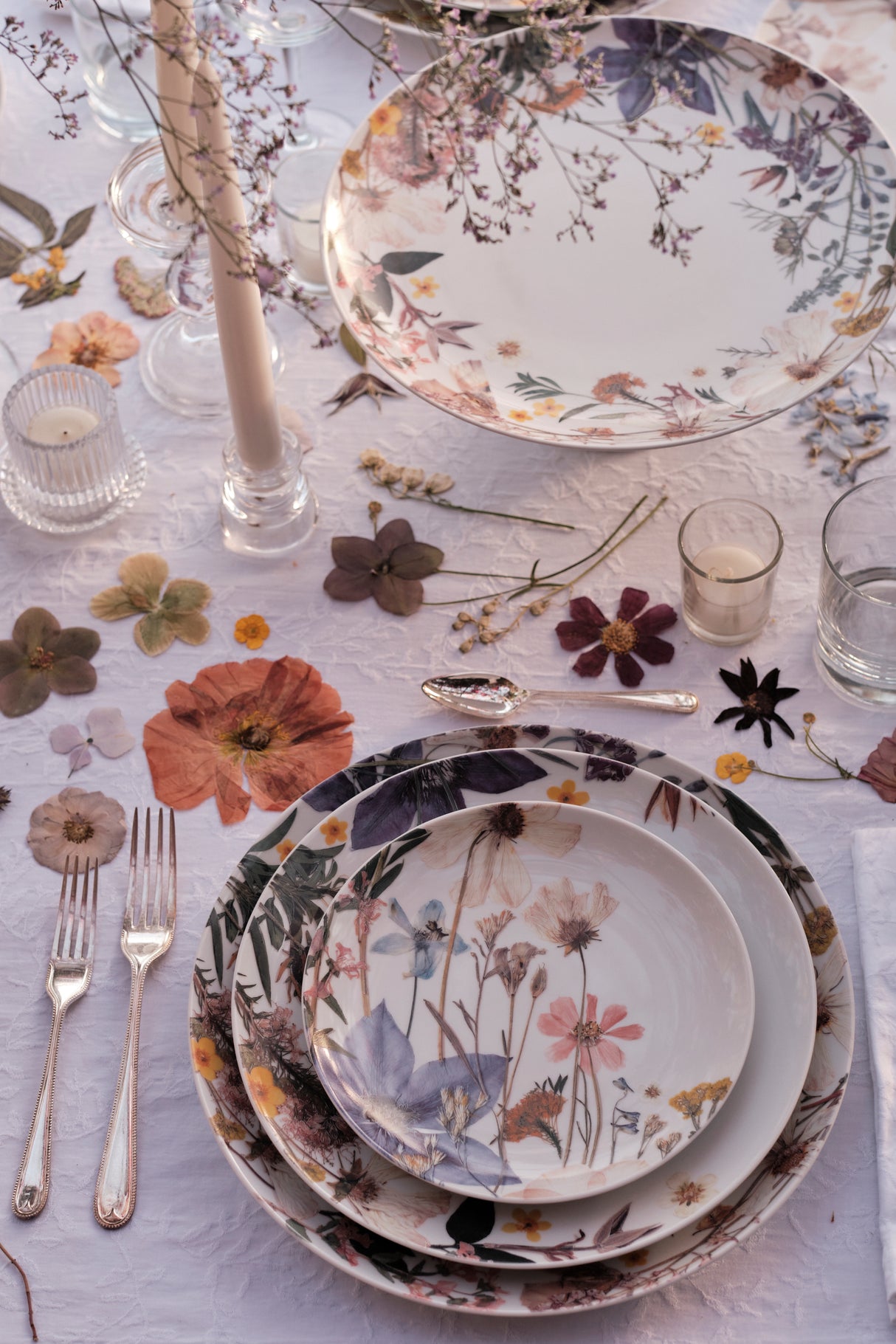 California Garden Dessert Plates