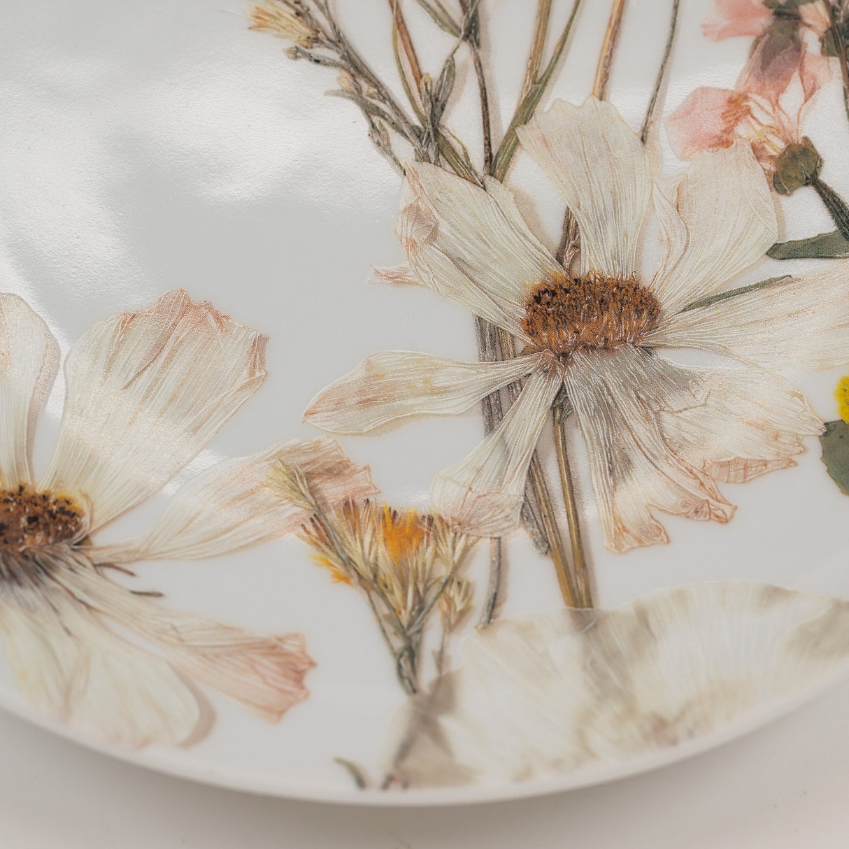 California Garden Dessert Plates