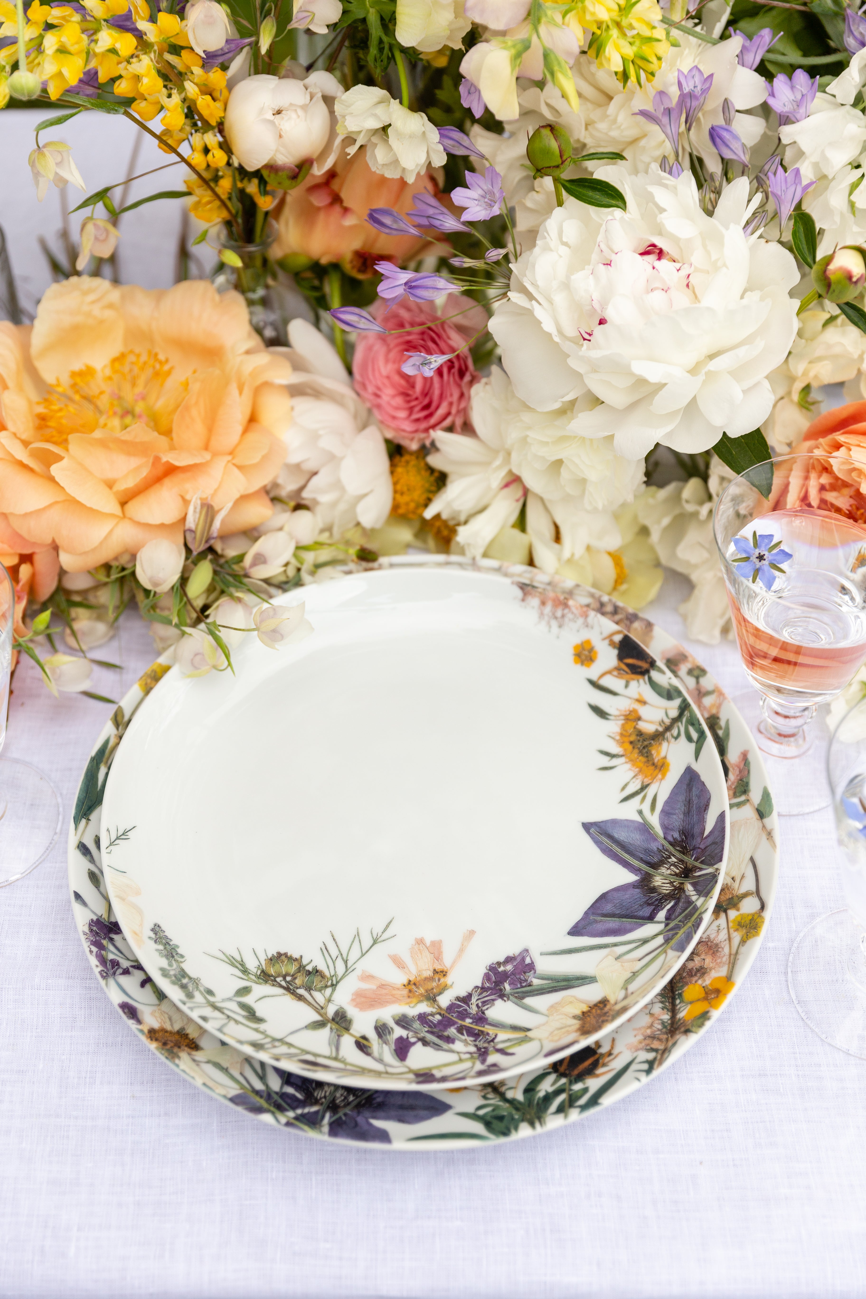 California Garden Dinner Plates
