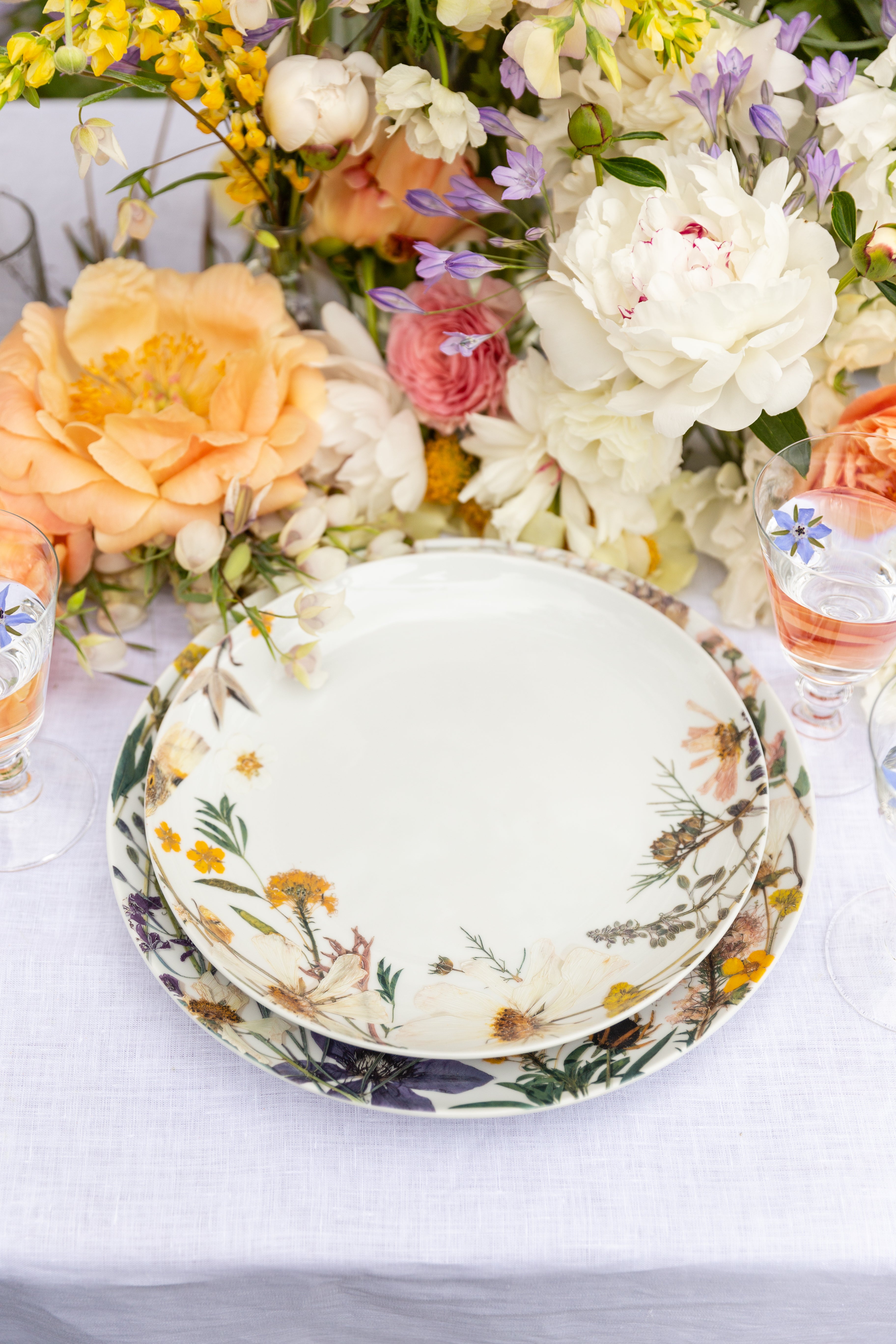 California Garden Dinner Plates