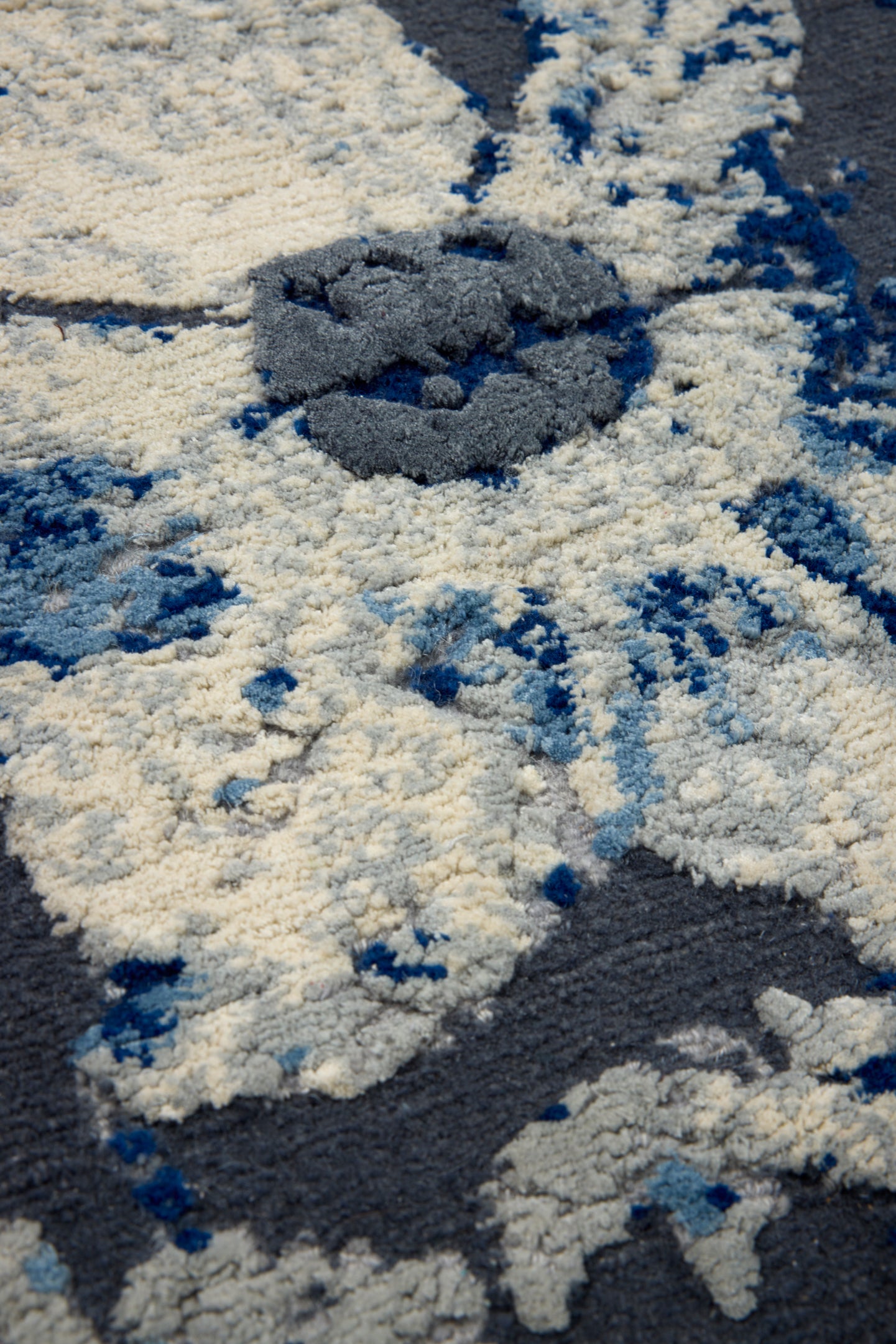 Noirette Midnight Rug