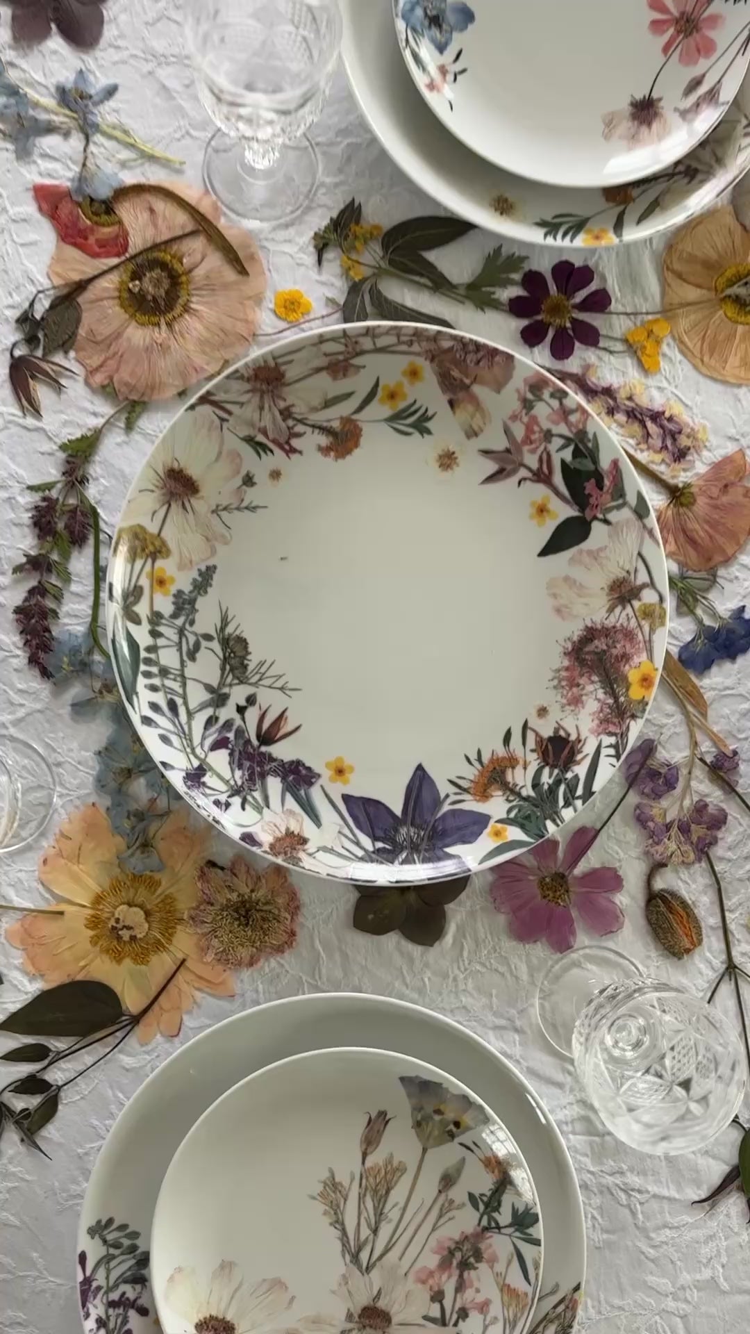 California Garden Dessert Plates